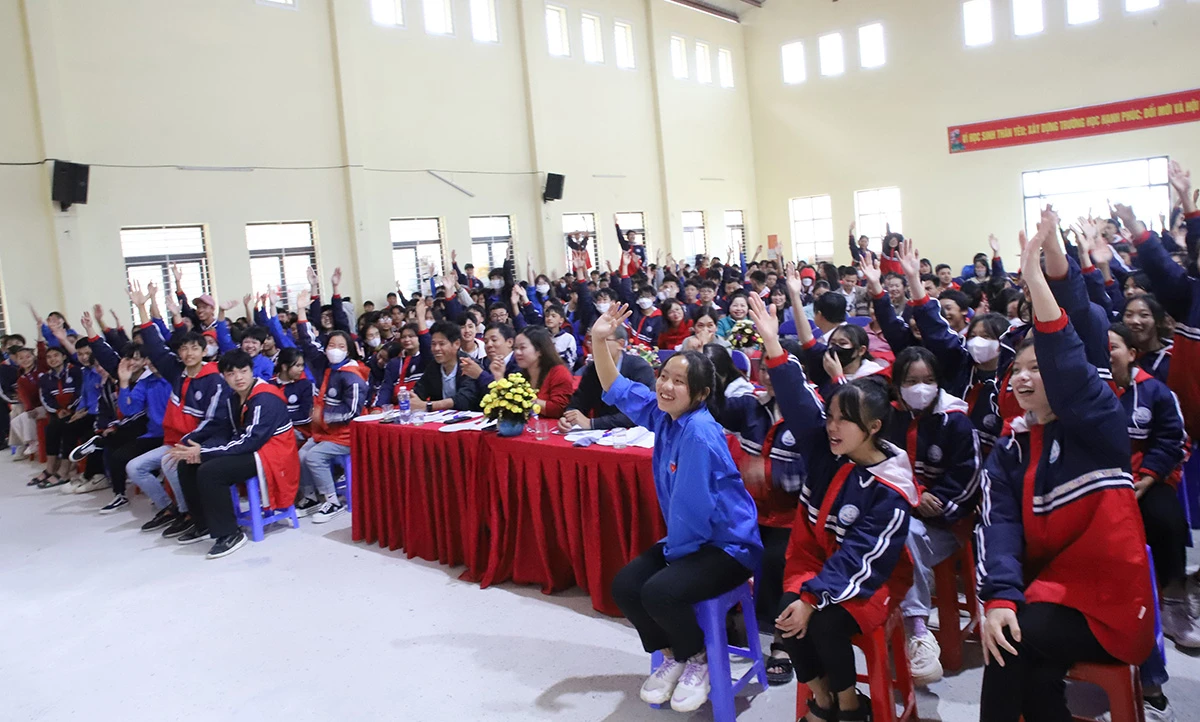 Khán giá hang hai tham gia 1.jpg