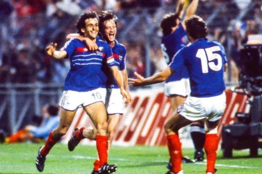michel-platini-dua-phap-vo-dich.jpg