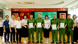 Ký kết quy chế phối hợp giữa NHCSXH với công an các xã, phường