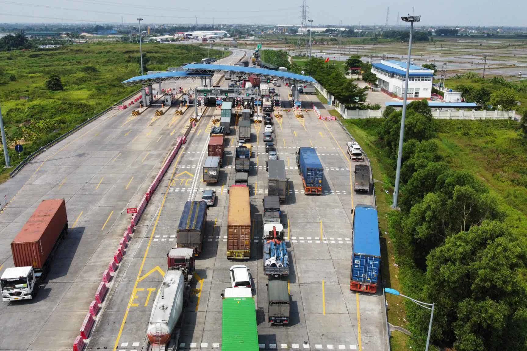 Không dán thẻ thu phí tự động, ô tô không được đi vào đường cao tốc?