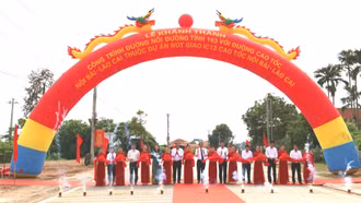 Khánh thành tuyến đường nối tỉnh lộ 163 với cao tốc Nội Bài - Lào Cai