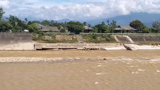 Phường Cầu Thia: Sơ tán khẩn cấp 48 hộ dân