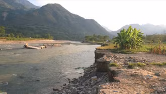 Kè suối Thia sạt lở nghiêm trọng, hàng trăm hộ dân sống trong lo âu