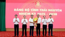 Ban Thường vụ Tỉnh ủy 2 tỉnh Thái Nguyên và Lào Cai trao đổi kinh nghiệm công tác xây dựng Đảng
