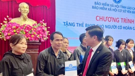 Trao yêu thương - Tết trọn vẹn