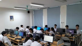 Thành phố Lào Cai: 75 học sinh đạt chứng chỉ tin học MOS