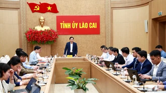 Công tác kiểm tra, giám sát phải chuyển mạnh từ kiểm tra, xử lý sang phòng ngừa từ sớm, từ xa gắn với kiểm soát quyền lực