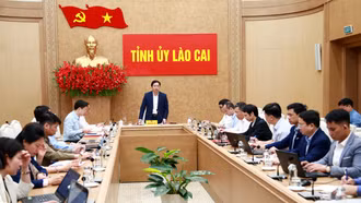 Công tác kiểm tra, giám sát phải chuyển mạnh từ kiểm tra, xử lý sang phòng ngừa từ sớm, từ xa gắn với kiểm soát quyền lực