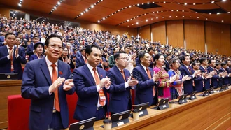 [Ảnh] Đoàn đại biểu Đảng bộ tỉnh Lào Cai dự khai mạc Đại hội XIV của Đảng