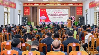 Cấp ủy đảng, chính quyền xã Đông Cuông cần tiếp tục đổi mới lề lối làm việc theo hướng sâu sát cơ sở, rõ trọng tâm, trọng điểm