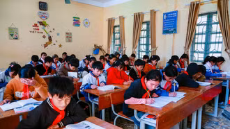 Púng Luông chủ động phòng, chống rét cho học sinh