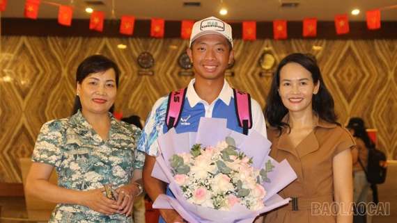 Tay vợt Top 6 thế giới - Quang Dương đã có mặt tại Lào Cai 