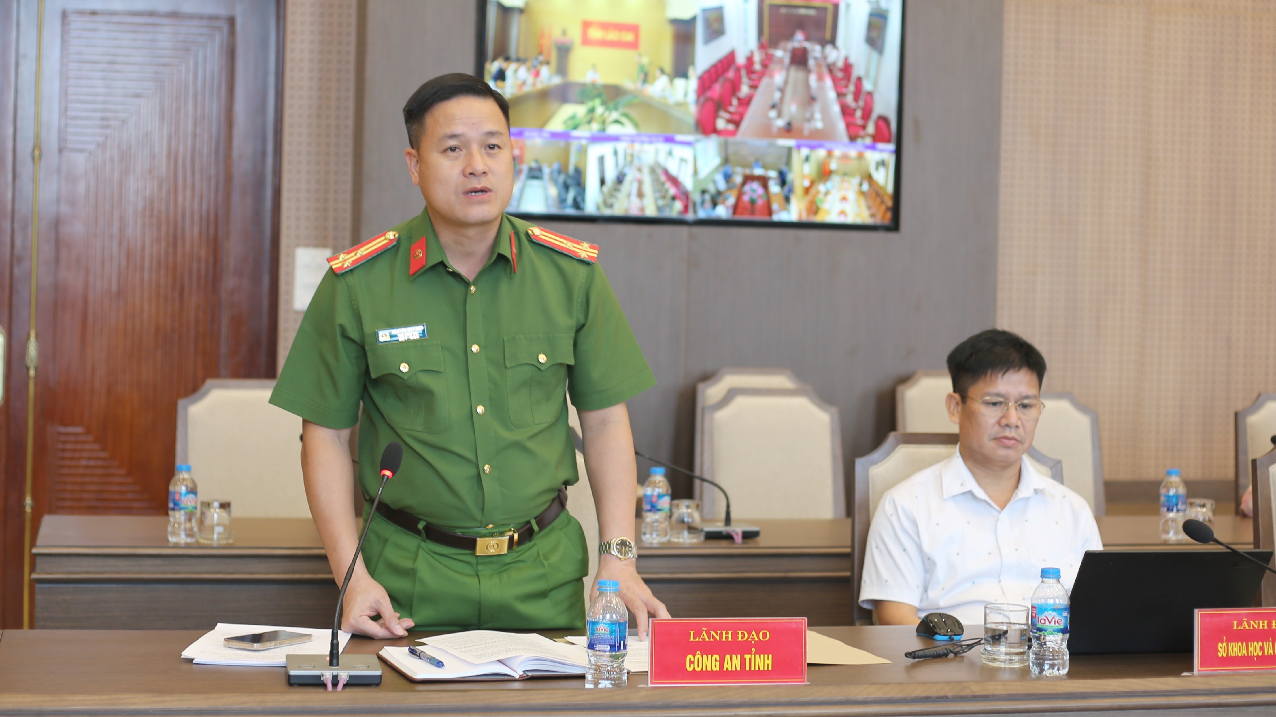 Lãnh đạo Công an tỉnh phát biểu tại cuộc họp. img-7615-4628.jpg