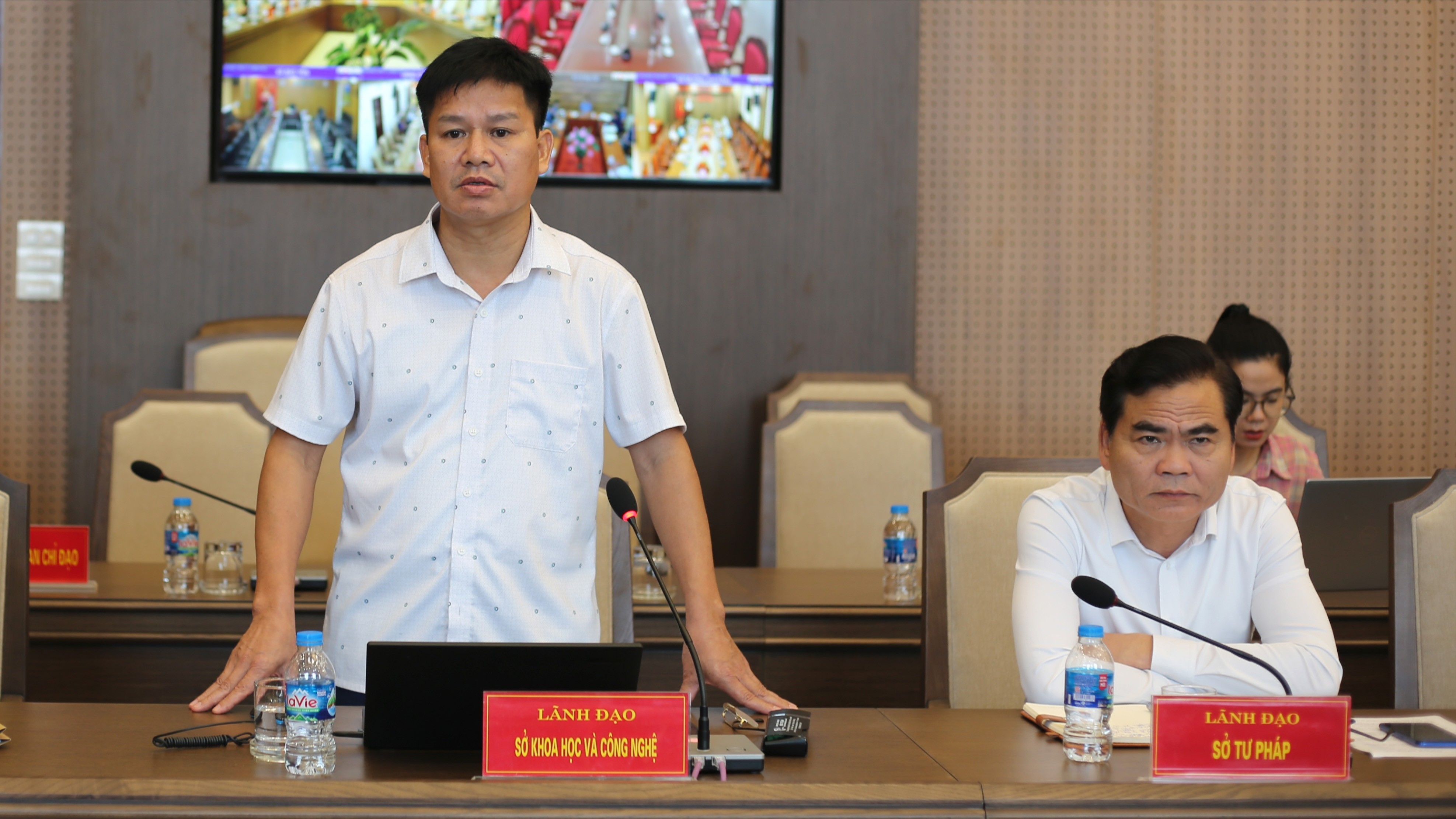 Lãnh đạo Sở Khoa học và Công nghệ phát biểu tại cuộc họp. img-7622-8160.jpg