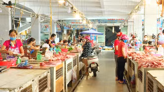 Không để lợi dụng chính sách tăng lương để nâng giá hàng hóa, dịch vụ bất thường