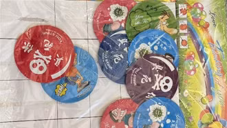 Cảnh báo tình trạng học sinh ngộ độc từ đồ chơi bóng nổ, bóng thối