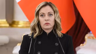 Nữ Thủ tướng Italia đòi bồi thường 100.000 euro vì bị dựng "clip đen"