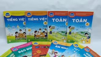 Rà soát phương pháp định giá SGK, tháo gỡ bất cập trong tuyển dụng giáo viên