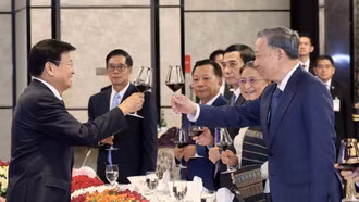 Báo chí Lào trang trọng đưa tin về chuyến thăm của Chủ tịch nước Tô Lâm