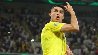 Ronaldo nói gì sau khi giúp Al Nassr chiến thắng, tiết lộ chấn thương của Messi