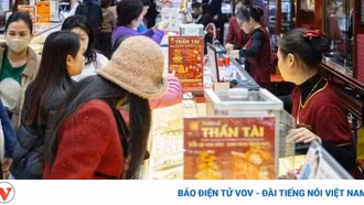 Vì sao có tục mua vàng ngày vía thần Tài?