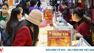 Vì sao có tục mua vàng ngày vía thần Tài?