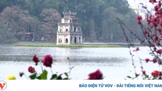 Nhạc sĩ Phạm Tuyên và ca khúc "Đảng đã cho ta cả một mùa xuân"