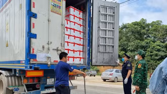 Trung Quốc nhiều năm liền là đối tác thương mại lớn nhất của Việt Nam