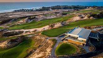 Bốn khu nghỉ dưỡng kết hợp sân golf của Việt Nam vào top đầu châu Á