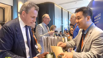 Diễn đàn doanh nghiệp Việt Nam - Hà Lan: Tìm giải pháp cho nông nghiệp xanh, quản lý nguồn nước