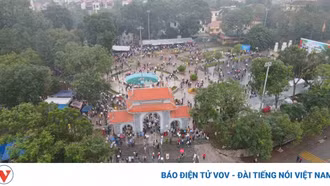 Bên lễ bên hội bên nào nặng hơn?