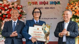 Cán bộ ngành điện khí nhận giải xuất sắc thi vẽ tranh về di sản văn hóa