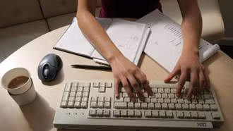 Lời cảnh báo với người ngồi quá 10 giờ/ngày