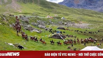 Thành phố kỳ lạ ở Trung Quốc, nghìn năm không trồng bất cứ cây xanh nào