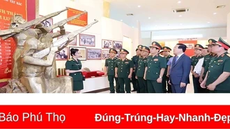 Chủ tịch nước Võ Văn Thưởng thăm và làm việc với Quân khu 2