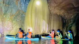 Cận cảnh vẻ đẹp mê hồn của hang Sơn Nữ vừa phát hiện ở Quảng Bình