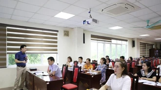 Tập huấn về chăm sóc sức khoẻ người lao động, phòng, chống bệnh nghề nghiệp