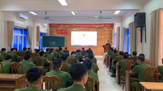 Kiểm tra chất lượng cảnh sát khu vực tại huyện Văn Bàn