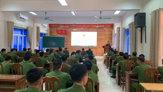 Kiểm tra chất lượng cảnh sát khu vực tại huyện Văn Bàn
