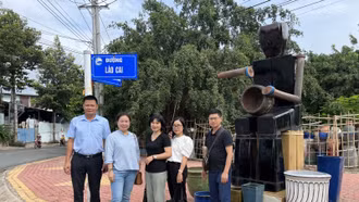 Thắm thiết nghĩa tình Bình Dương - Lào Cai