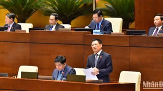 Nhất trí giảm 50% phí trước bạ với ô-tô sản xuất trong nước