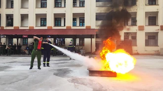 Gần 400 cán bộ, chiến sỹ được tập huấn nghiệp vụ về phòng cháy chữa cháy