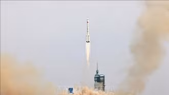 Trung Quốc phóng vệ tinh mới để thử nghiệm công nghệ Internet vệ tinh