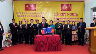 Kết nghĩa hữu nghị giữa thị trấn Si Ma Cai và trấn Seo Pả Chư