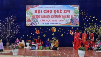 Học sinh vùng cao Bắc Hà trải nghiệm nghề truyền thống 