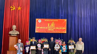 Vinh danh 87 cặp ông bà tuổi vàng song hỷ