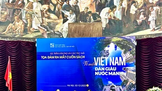 Ra mắt sách "Vì một Việt Nam dân giàu nước mạnh"