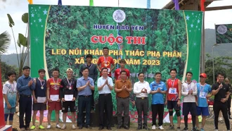 Trên 100 vận động viên tham gia cuộc thi leo núi khám phá thác Phạ Phân