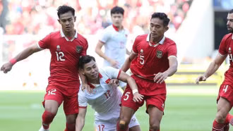 "Chảo lửa" Bung Karno thách thức HLV Troussier và tuyển Việt Nam