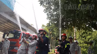 Thực tập phương án chữa cháy phối hợp nhiều lực lượng tại Tả Phời